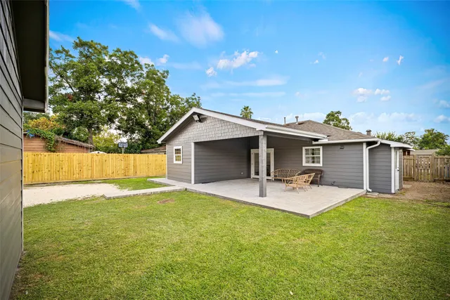 $1,950 | 515 Foxglove Lane, Houston, TX 77076