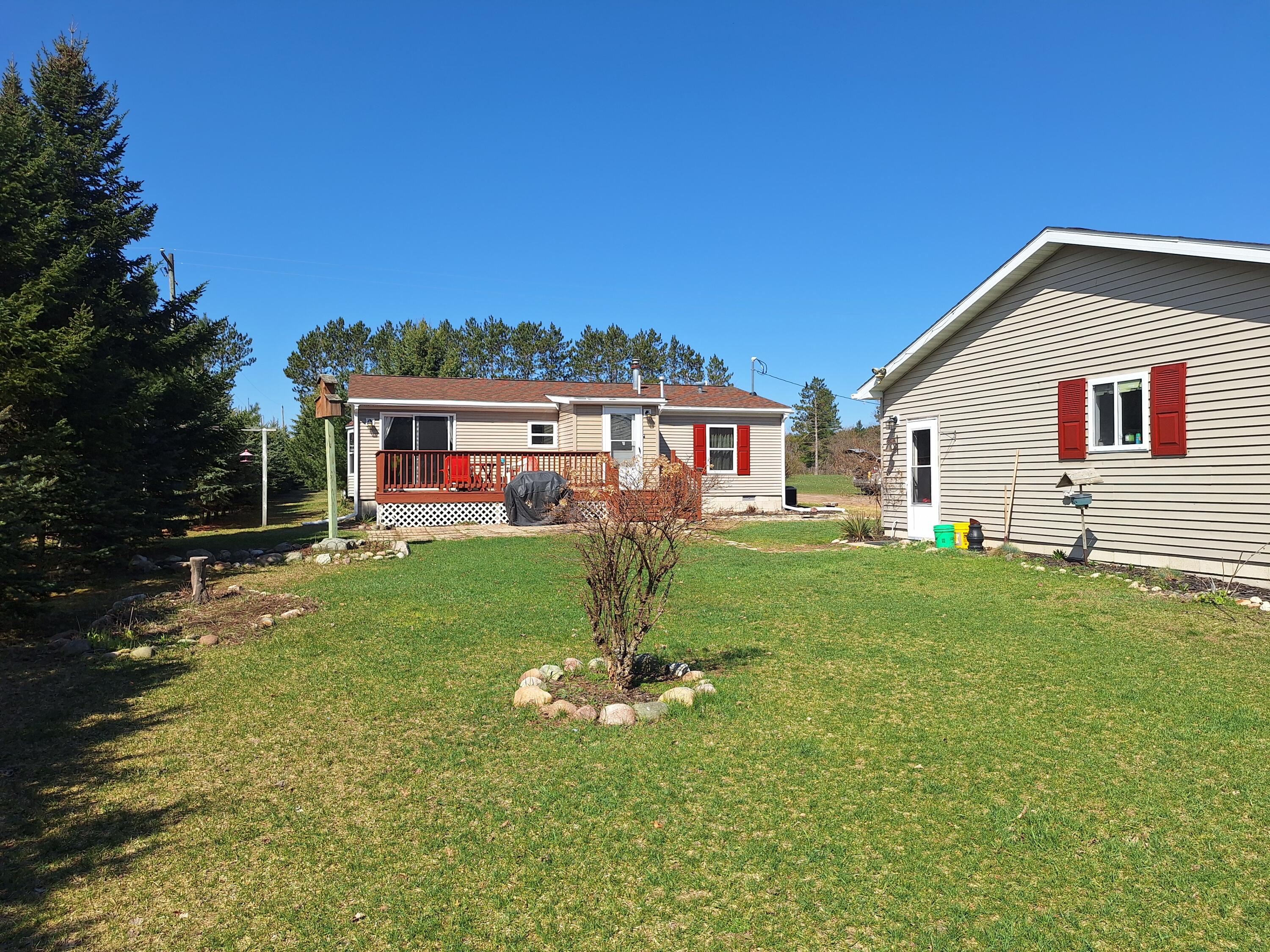 810 North Stevens Road Lake City, MI 49651 - Photo 3 of 28 Gallery Image 3