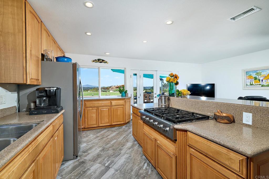 379 Trailview Road Encinitas, CA 92024 - Photo 11 of 61