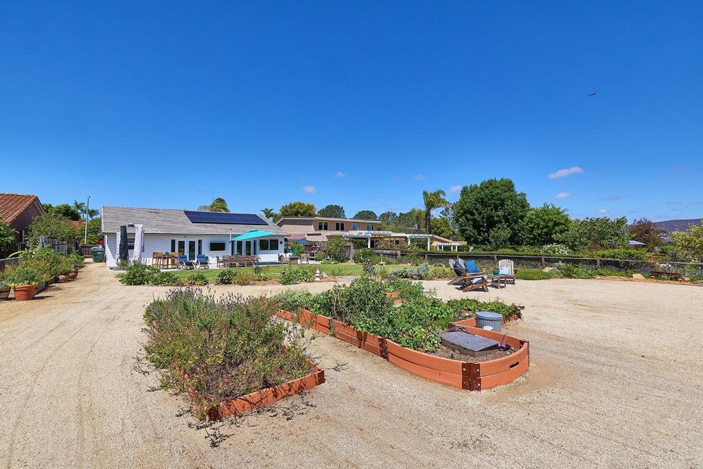 379 Trailview Road Encinitas, CA 92024 - Photo 17 of 61
