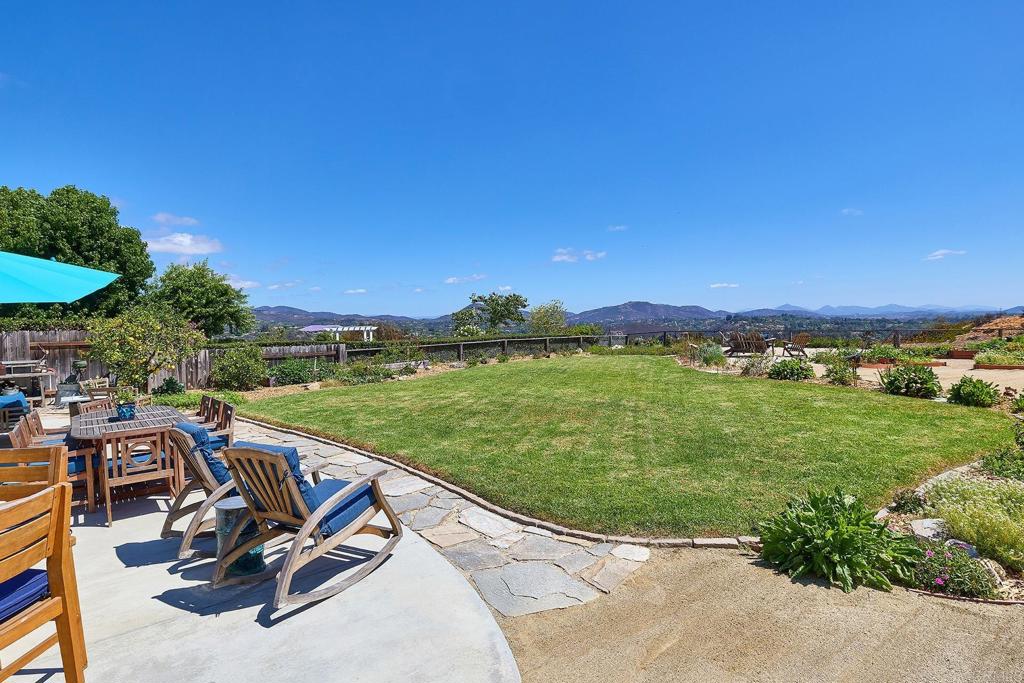 379 Trailview Road Encinitas, CA 92024 - Photo 5 of 61