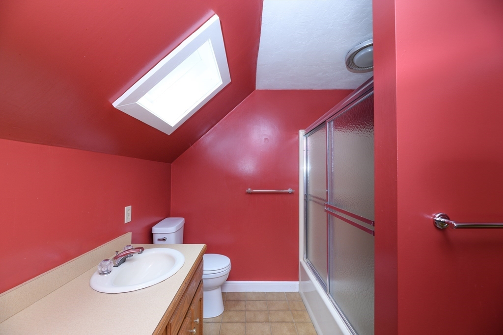 106 Newell Road Holden, MA 01520 - Photo 28 of 41