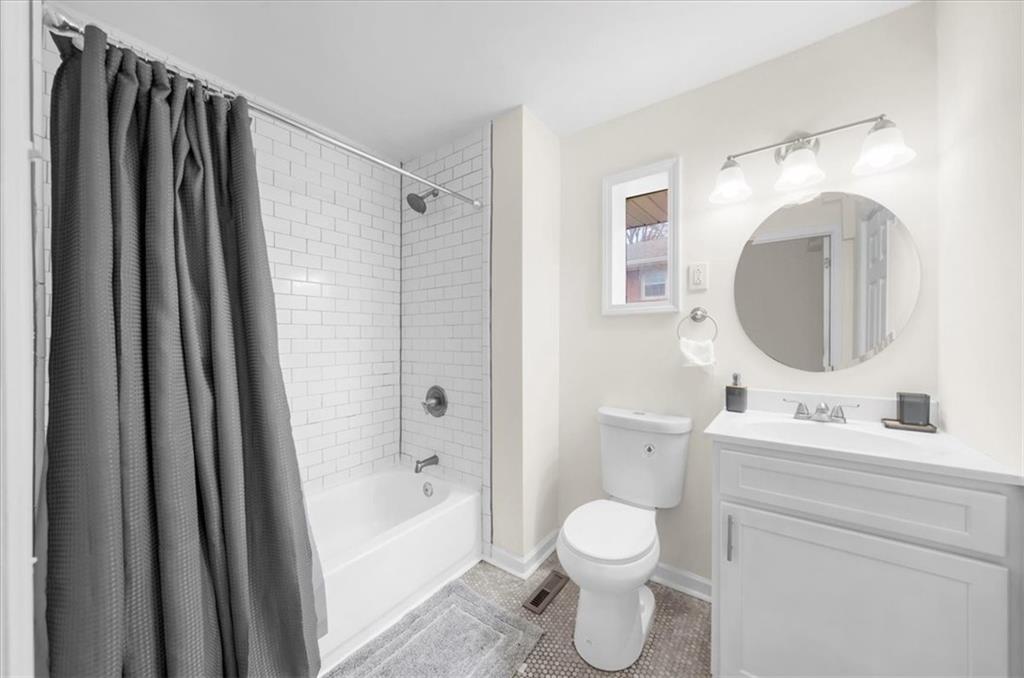 2310 Starline Drive Decatur, GA 30032 - Photo 25 of 45