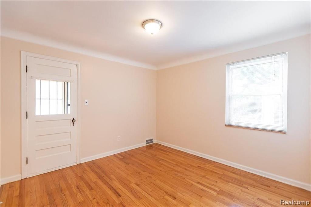 4160 Harvard Road Detroit, MI 48224 - Photo 15 of 34