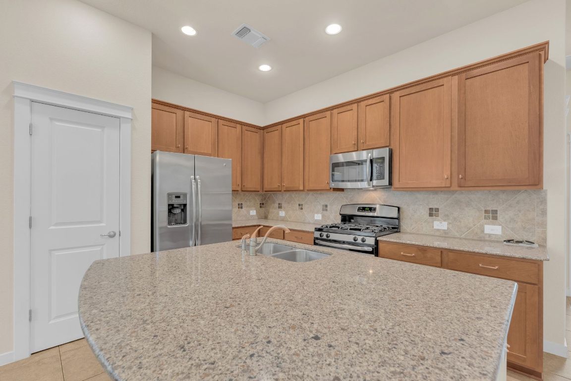 3900 Threadgill Street, Unit 21 Austin, TX 78723 - Photo 13 of 40