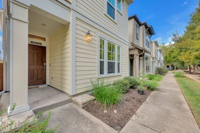 $3,450 | 3900 Threadgill Street, Unit 21, Austin, TX 78723
