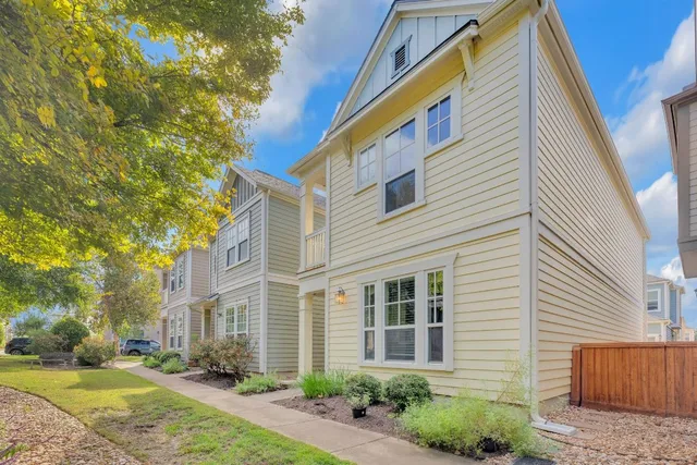 $3,450 | 3900 Threadgill Street, Unit 21, Austin, TX 78723