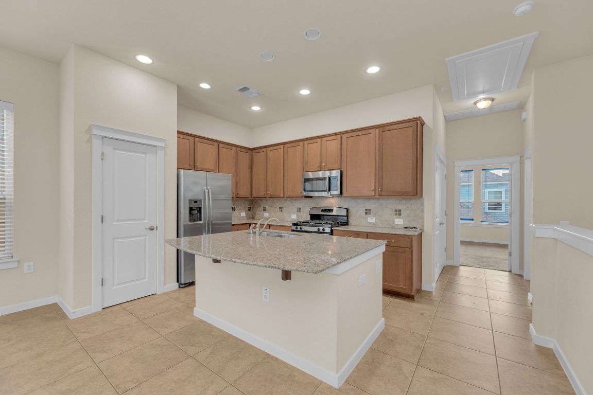 3900 Threadgill Street, Unit 21 Austin, TX 78723 - Photo 9 of 40