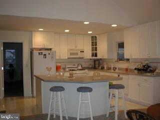 16 Riverside Court Ocean Pines, MD 21811 - Photo 4 of 11 Gallery Image 4