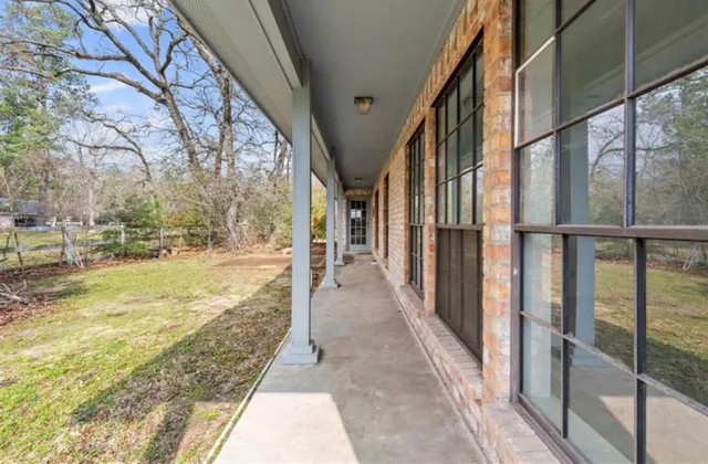 $470,000 | 30731 North Cripple Creek Drive, Magnolia, TX 77354
