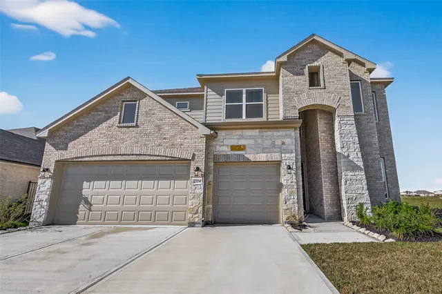 $519,750 | 2724 Golden Isle Drive, Texas City, TX 77568