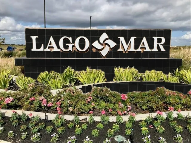 a view of a sign board