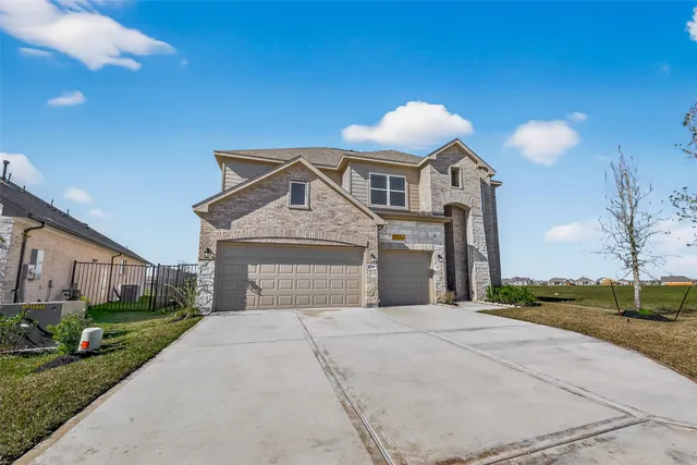 $519,750 | 2724 Golden Isle Drive, Texas City, TX 77568