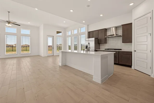 $519,750 | 2724 Golden Isle Drive, Texas City, TX 77568