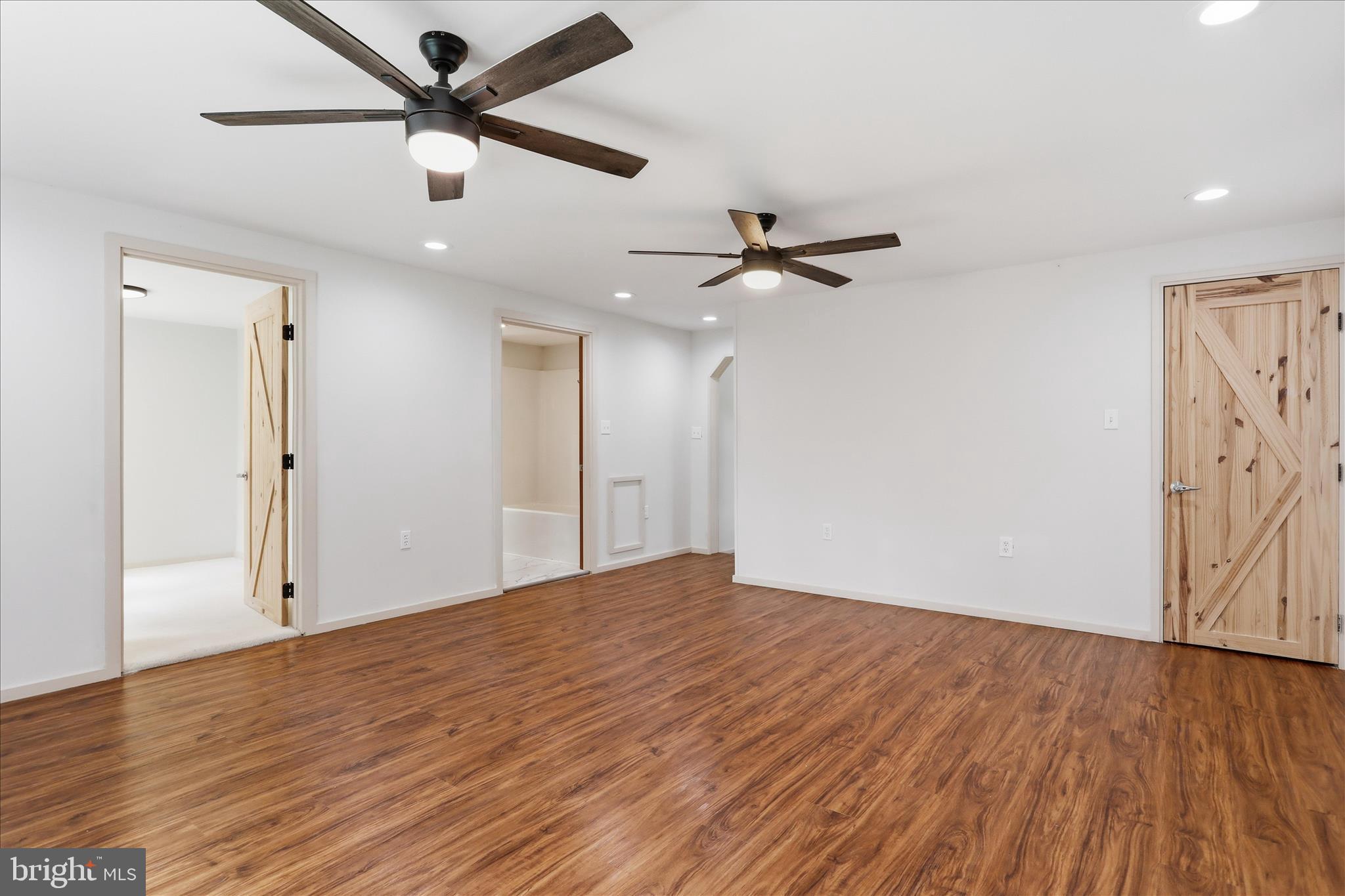 6340 Coffman Farms Road Keedysville, MD 21756 - Photo 8 of 48 Living Room