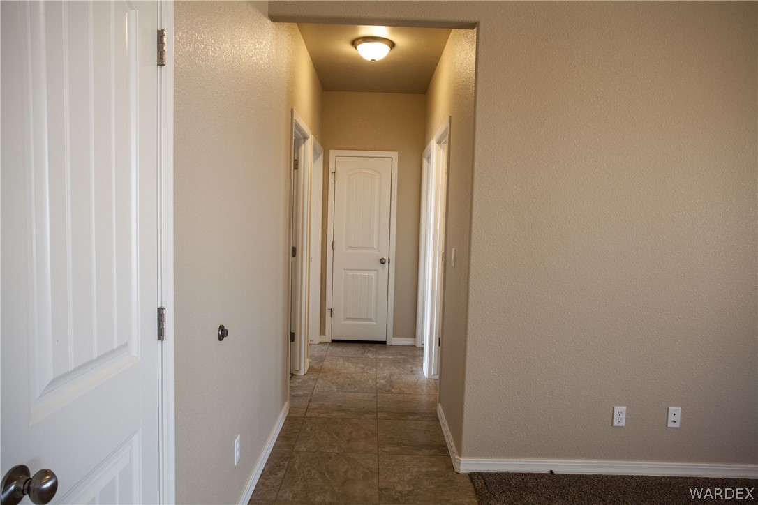 4861 North Neal Ranch Road Kingman, AZ 86401 - Photo 31 of 36 a view of hallway