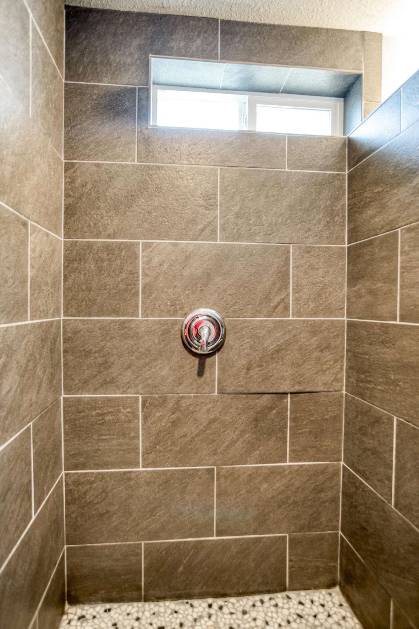 2618 Rhinestone Way Redding, CA 96001 - Photo 45 of 58 a bathroom with a shower