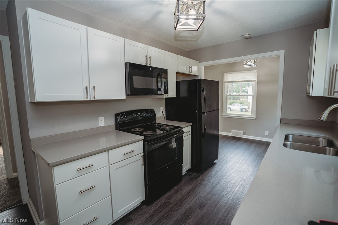 275 Trease Road Wadsworth, OH 44281 - Photo 4 of 31 Gallery Image 4