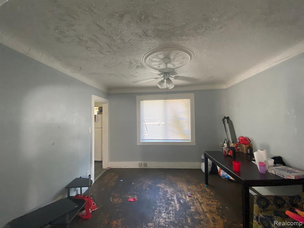 15237 Rochelle Avenue Detroit, MI 48205 - Photo 4 of 12