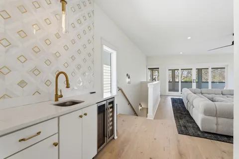 $1,149,900 | 1261 2nd Avenue South, Nashville, TN 37210