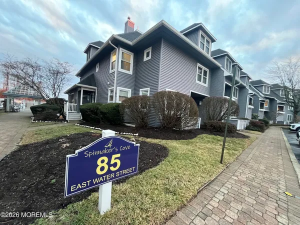 $625,000 | 210 Spinnakers Toms River, Toms River, NJ 08753