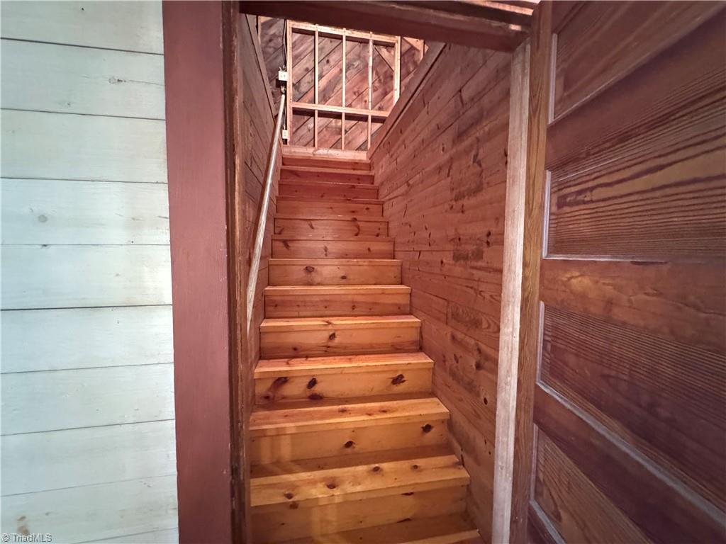 204 Quail Tree Lane State Road, NC 28676 - Photo 35 of 49