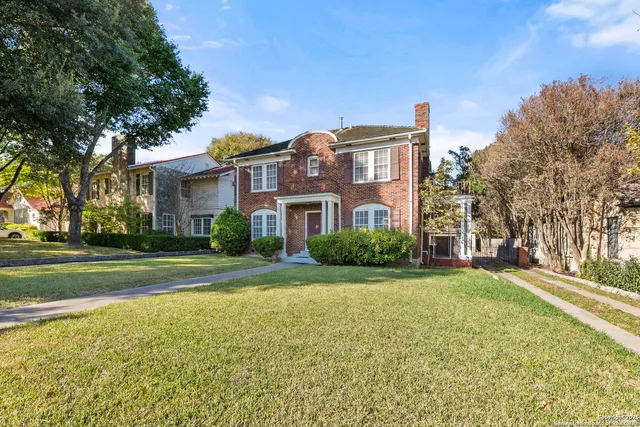 $2,750 | 231 Belvidere Drive, Olmos Park, TX 78212