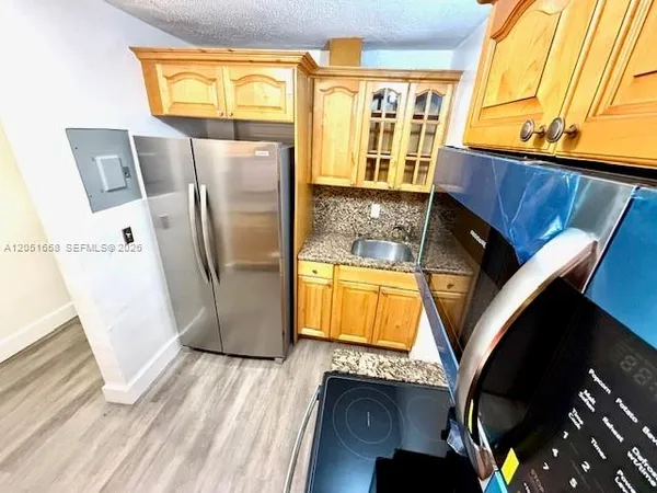 $2,100 | 1945 Northwest 29th Street, Unit A8, Miami, FL 33142