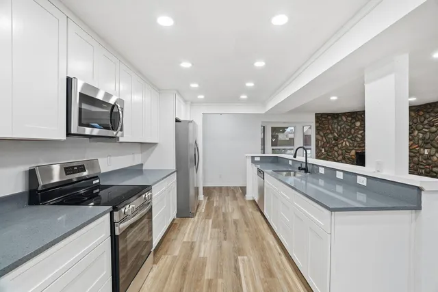 $539,995 | 11712 North King Arthur Drive, Spokane, WA 99218