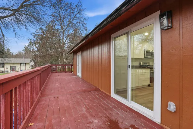 $539,995 | 11712 North King Arthur Drive, Spokane, WA 99218