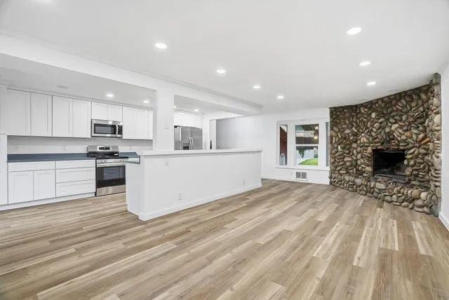 $539,995 | 11712 North King Arthur Drive, Spokane, WA 99218