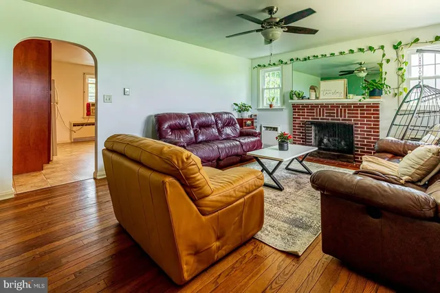 $400,000 | 1159 Lebanon Road, Manheim, PA 17545