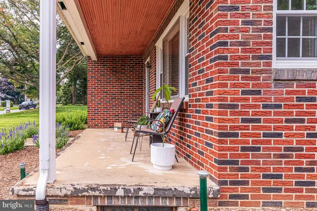 $400,000 | 1159 Lebanon Road, Manheim, PA 17545