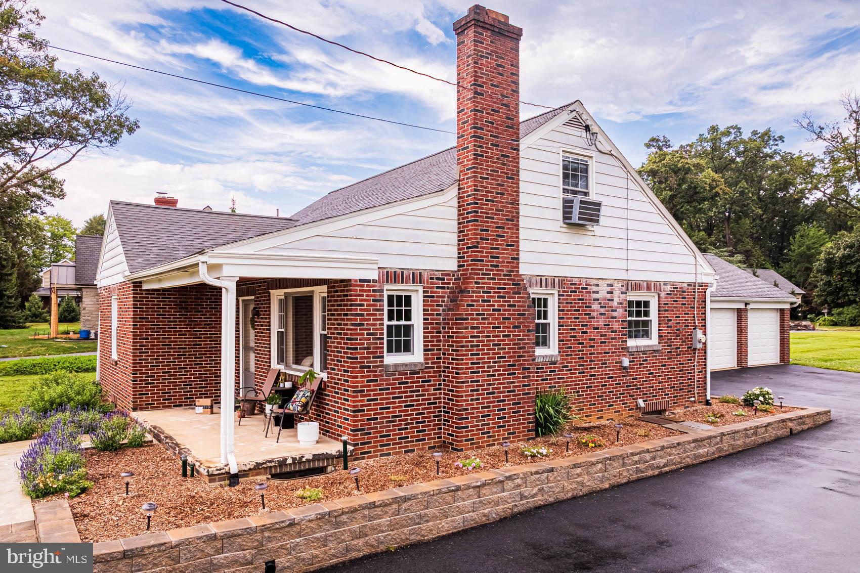 1159 Lebanon Road Manheim, PA 17545 - Photo 3 of 12