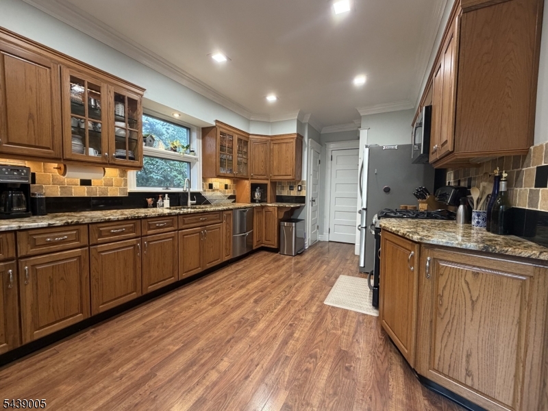 88 Edgemont Road Montclair, NJ 07043 - Photo 15 of 49