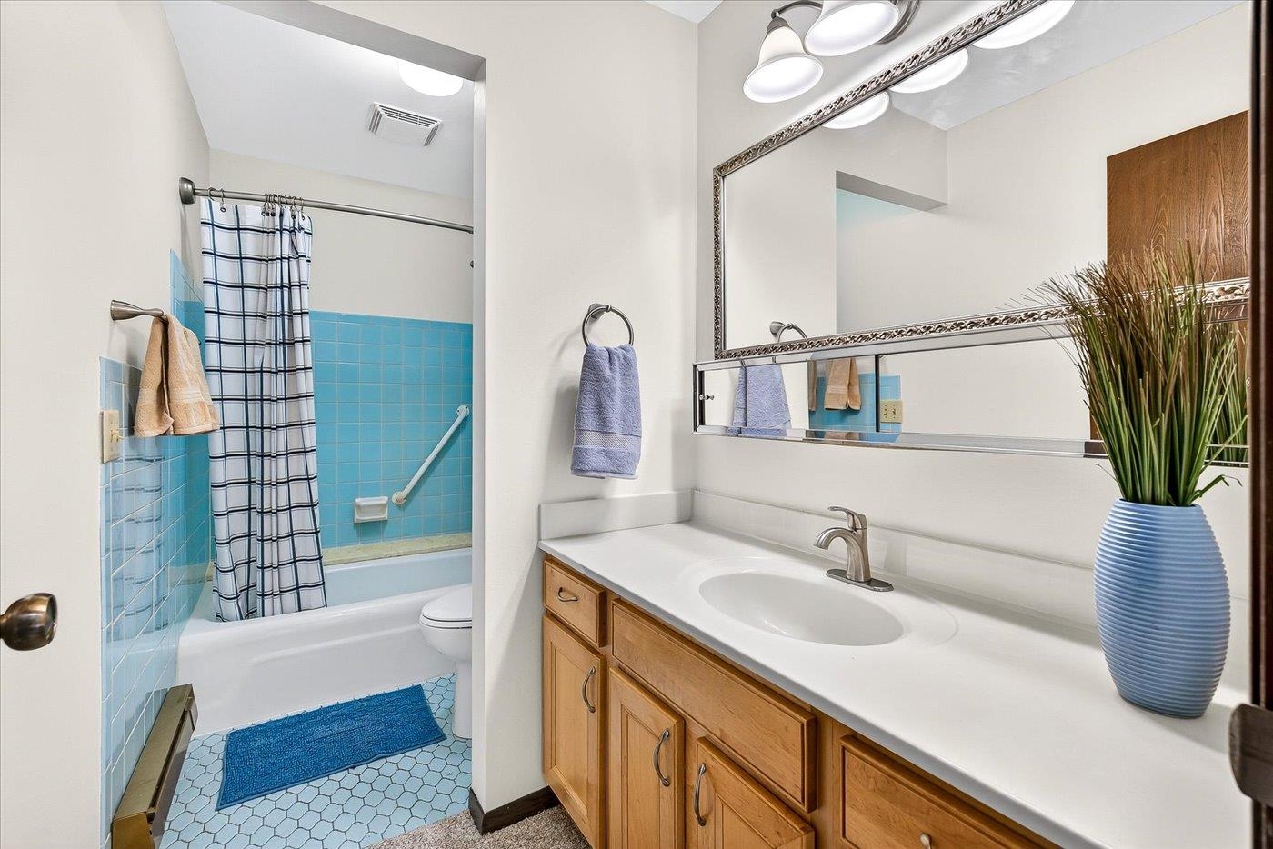 17 Golf Course Road, Unit C Madison, WI 53704 - Photo 14 of 23