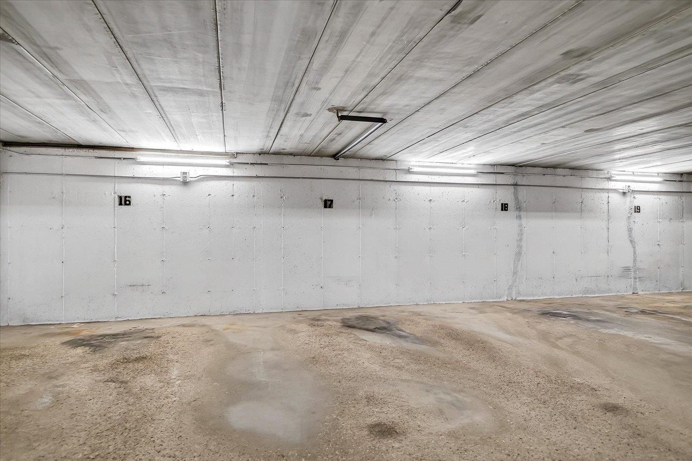 17 Golf Course Road, Unit C Madison, WI 53704 - Photo 18 of 23