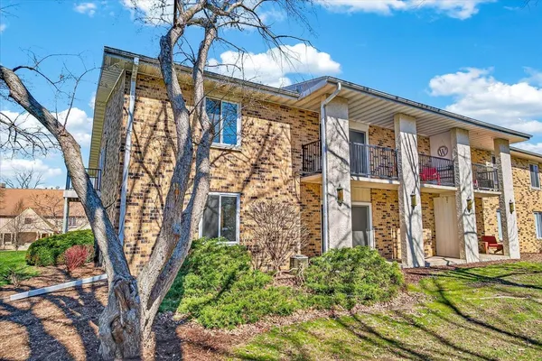 $219,900 | 17 Golf Course Road, Unit C, Madison, WI 53704