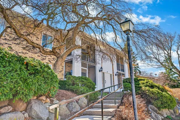 $219,900 | 17 Golf Course Road, Unit C, Madison, WI 53704