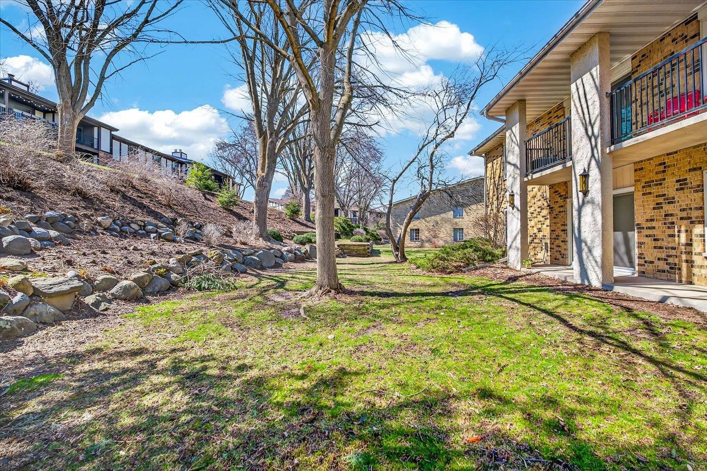 17 Golf Course Road, Unit C Madison, WI 53704 - Photo 5 of 23