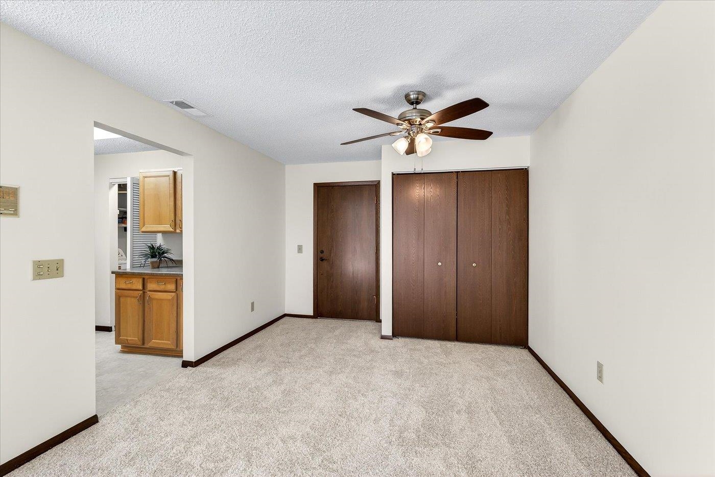 17 Golf Course Road, Unit C Madison, WI 53704 - Photo 6 of 23