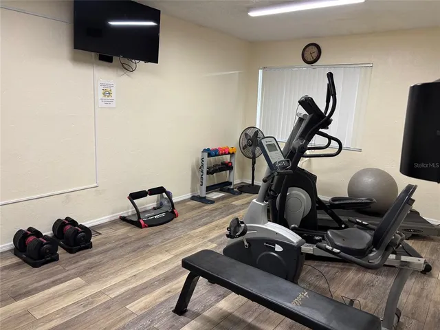 $1,500 | 1540 Glen Oaks Drive East, Unit B222, Sarasota, FL 34232