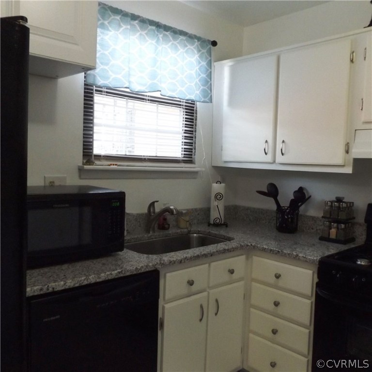 8606 Middle Road, Unit 8606 North Chesterfield, VA 23235 - Photo 9 of 23 Gallery Image 9