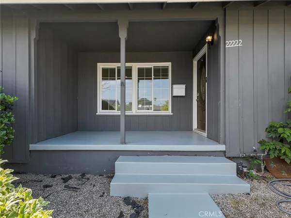 $4,500 | 22222 Vanowen Street, Woodland Hills, CA 91307