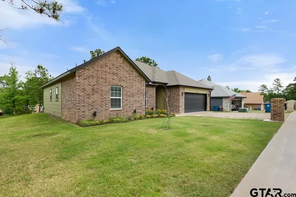 $255,000 | 14127 Donna Drive, Brownsboro, TX 75756