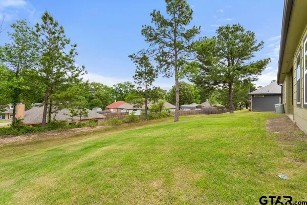 $255,000 | 14127 Donna Drive, Brownsboro, TX 75756