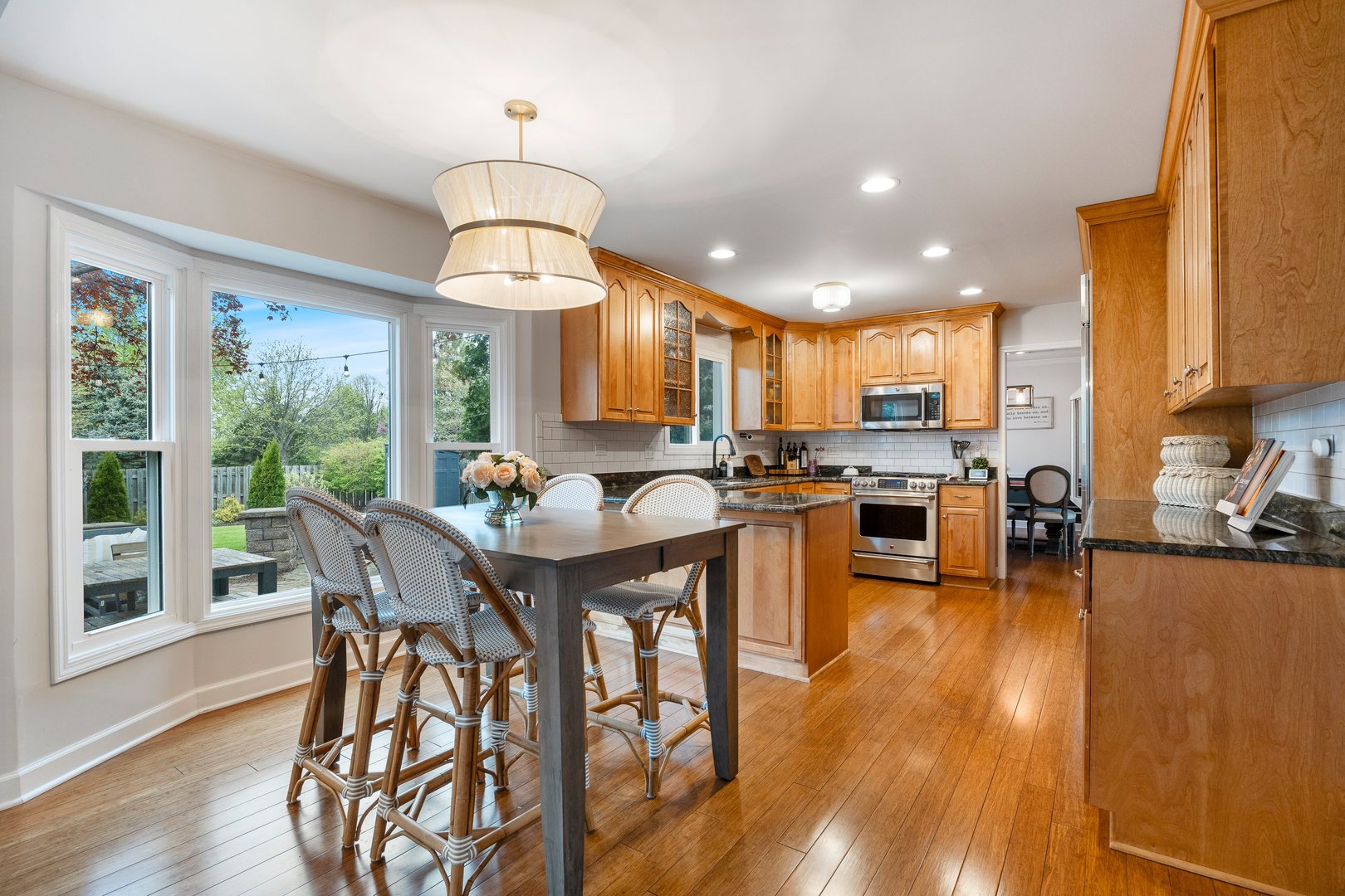 6444 Coach House Road Lisle, IL 60532 - Photo 5 of 29