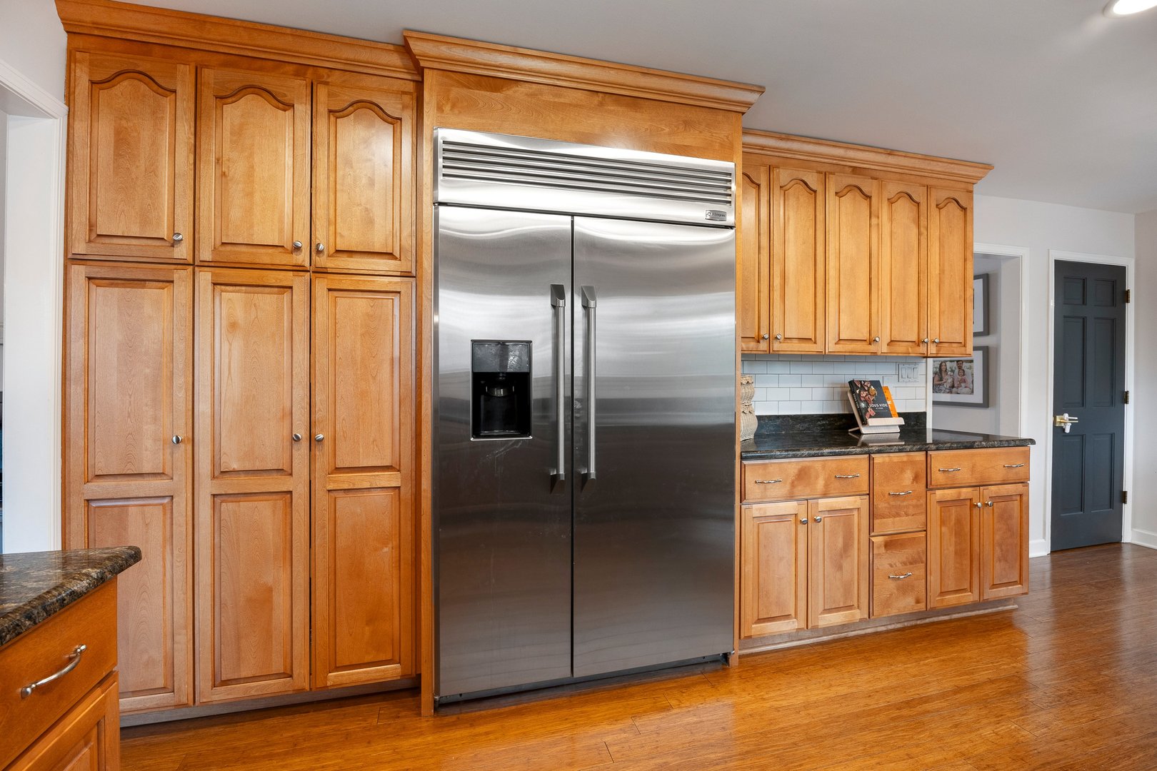 6444 Coach House Road Lisle, IL 60532 - Photo 8 of 29