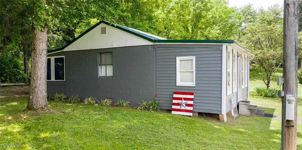 9333 Muskingum River Road Lowell, OH 45744 - Photo 6 of 24 Gallery Image 6