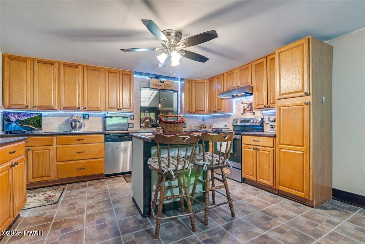 183 Hemlock Grove Road Greentown, PA 18426 - Photo 29 of 86 29-Photo Aug 14 2025- 11 47 28 AM